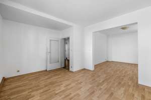 *KÄUFER-PROVISIONSFREI*: Familienfreundliches EFH mit Garage und Nebengebäude in A-Oberhausen – Die vollständige Adresse der Immobilie erhältst du vom Anbieter., 86154 Links der Wertach-Nord, Augsburg – Vorschaubild 2