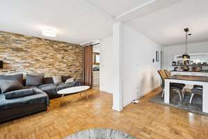 Modernisiertes Einfamilienhaus mit großzügigem Garten und zwei Garagenstellplätzen – Die vollständige Adresse der Immobilie erhältst du vom Anbieter., 70378 Steinhaldenfeld, Stuttgart – Vorschaubild 4
