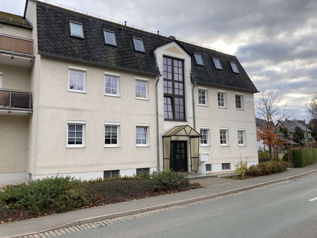 Attraktive 3-Raumwohnung mit Balkon & Carport-Stellplatz in Fraureuth! Modernisierungsbedürftig!, Zwickau Kreis – Bild 3