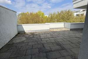 Ab Mittag die Sonne auf 20 m² Dachterrasse genießen -provisionsfrei- – Gustav-Heinemann-Ring  83, 81739 Altperlach, München – Vorschaubild 2