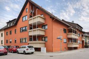 Vermietete Kapitalanlage in Durlach – 2 Zimmer Wohnung mit Balkon und Tiefgaragenstellplatz