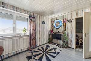 Reihenmittelhaus mit zwei Wohneinheiten, Garten & moderner Energietechnik in Cham – An der Königsbergerstr 35, 93413 Cham – Vorschaubild 8