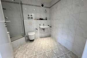 Perfekt für Familie oder WG, Renovierte 3-Zimmer-Wohnung – 93057 Reinhausen, Regensburg – Vorschaubild 7