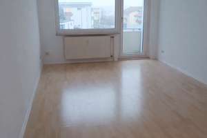 Helle 2-Zimmer-Wohnung im 4. OG mit Balkon in Greifswald-Schönwalde I / Südstadt – Karl-Liebknecht-Ring 15, 17489 Schönwalde I und Südstadt, Greifswald – Vorschaubild 2