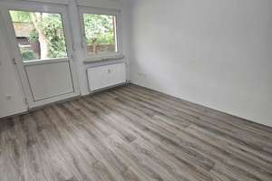 Komplett sanierte 2 Zimmer Wohnung mit Balkon zu vermieten – Theodor-Heuss-Str. 13, 47167 Neumühl, Duisburg – Vorschaubild 2