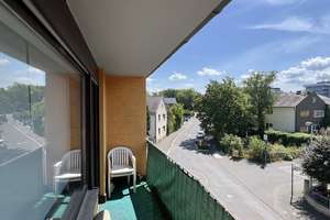 Wohnglück auf 105m² mit Balkon Willkommen in Beuel am Rhein – Die vollständige Adresse der Immobilie erhältst du vom Anbieter., 53225 Schwarzrheindorf/Vilich-Rheindorf, Bonn – Vorschaubild 2