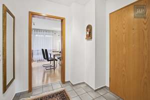 Gepflegte Erdgeschosswohnung mit Terrasse, Einbauküche & Carport-Stellplatz – Die vollständige Adresse der Immobilie erhältst du vom Anbieter., 86169 Firnhaberau, Augsburg – Vorschaubild 6