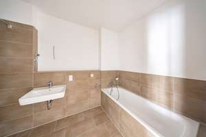 Neubauwohnung mit Fußbodenheizung im Erstbezug / WBS 220 erforderlich – Daumstr. 64A, 13599 Haselhorst, Berlin – Vorschaubild 8