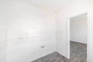 Attraktive 2-Raumwohnung sucht neuen Mieter – Hanns-Eisler-Platz 9, 39128 Magdeburg – Vorschaubild 4
