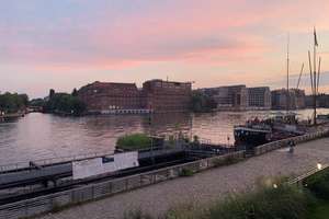 WATERFRONT LIVING IN BERLIN – SPECTACULAR RIVER VIEWS & SOUTH-FACING TERRACE – Stralauer Allee 5, 10245 Friedrichshain, Berlin – Vorschaubild 19