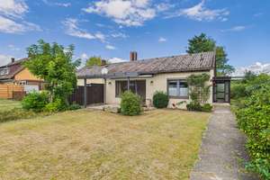 Bungalow - klein, fein, (fast) barrierefrei – Die vollständige Adresse der Immobilie erhältst du vom Anbieter., 31582 Nienburg (Weser) – Vorschaubild 1