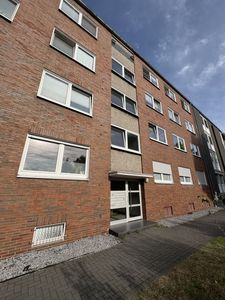 Saniertes 1 Raum-Apartment mit Balkon in Lörick