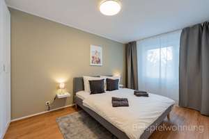 3-4 Zimmerwohnung mit Balkon und Parkanlage in Lichterfelde-West (provisionsfrei) – Drakestraße 77, 12205 Lichterfelde, Berlin – Vorschaubild 2