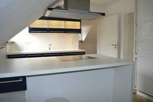 Geschmackvolle, modernisierte 2-Raum-DG-Wohnung in Köln Ostheim mit moderner Einbauküche – Frankfurter Str. 601, 51107 Köln – Vorschaubild 7