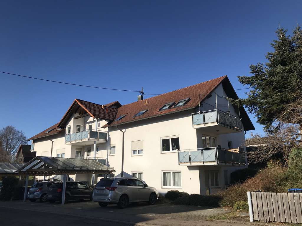 Immobilie in Althütte - Provisionsfrei! 2-Zimmer Dachgeschosswohnung mit Balkon und Außenstellplatz - Bild 0