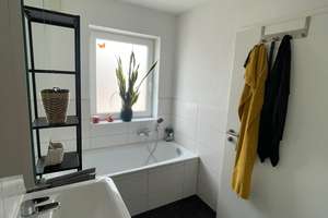 3 Zimmer Erdgeschosswohnung mit Souterrain und Garten in Ingolstadt- Süd Rothenturm – Die vollständige Adresse der Immobilie erhältst du vom Anbieter., 85053 Südost, Ingolstadt – Vorschaubild 4