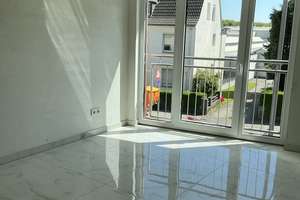 Zwei Moderne 3-Zimmer Wohnungen mit Balkon im 2. OG in Remscheid-Lennep