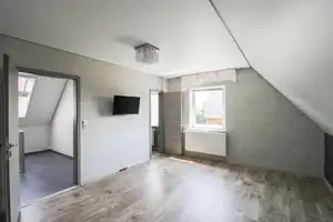 Saniertes Einfamilienhaus samt Garten, Keller, Garage und Carportstellplatz in Gifhorn – Gifhorn (Kreis) – Vorschaubild 4
