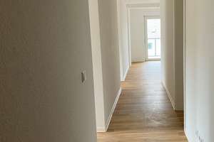 Gut geschnittene Vier-Zimmer-Wohnung mit 3 Balkonen – Hildebrandstraße 30, 76227 Durlach, Karlsruhe – Vorschaubild 2