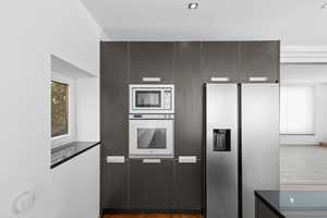 Bestlage: Architektenvilla im 
Bauhausstil mit 5 TG-Plätzen! – Regensburg – Vorschaubild 31