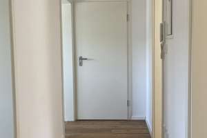 Modernisierte 3-Zi.-Dachgeschoss-Wohnung in guter Lage von S-Hofen – Die vollständige Adresse der Immobilie erhältst du vom Anbieter., 70378 Hofen, Stuttgart – Vorschaubild 12