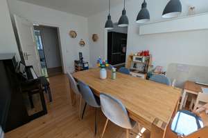 Helle, großzügige 4-Zimmer-Altbauwohnung in Innenstadt, EBK, hochwertige Ausstattung +Pkw-Stellplatz – Jakoberwallstrasse 37, 86153 Am Schäfflerbach, Augsburg – Vorschaubild 2