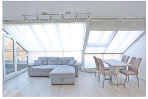 Vollständig renovierte Wohnung mit zwei Zimmern und Balkon in Stuttgart