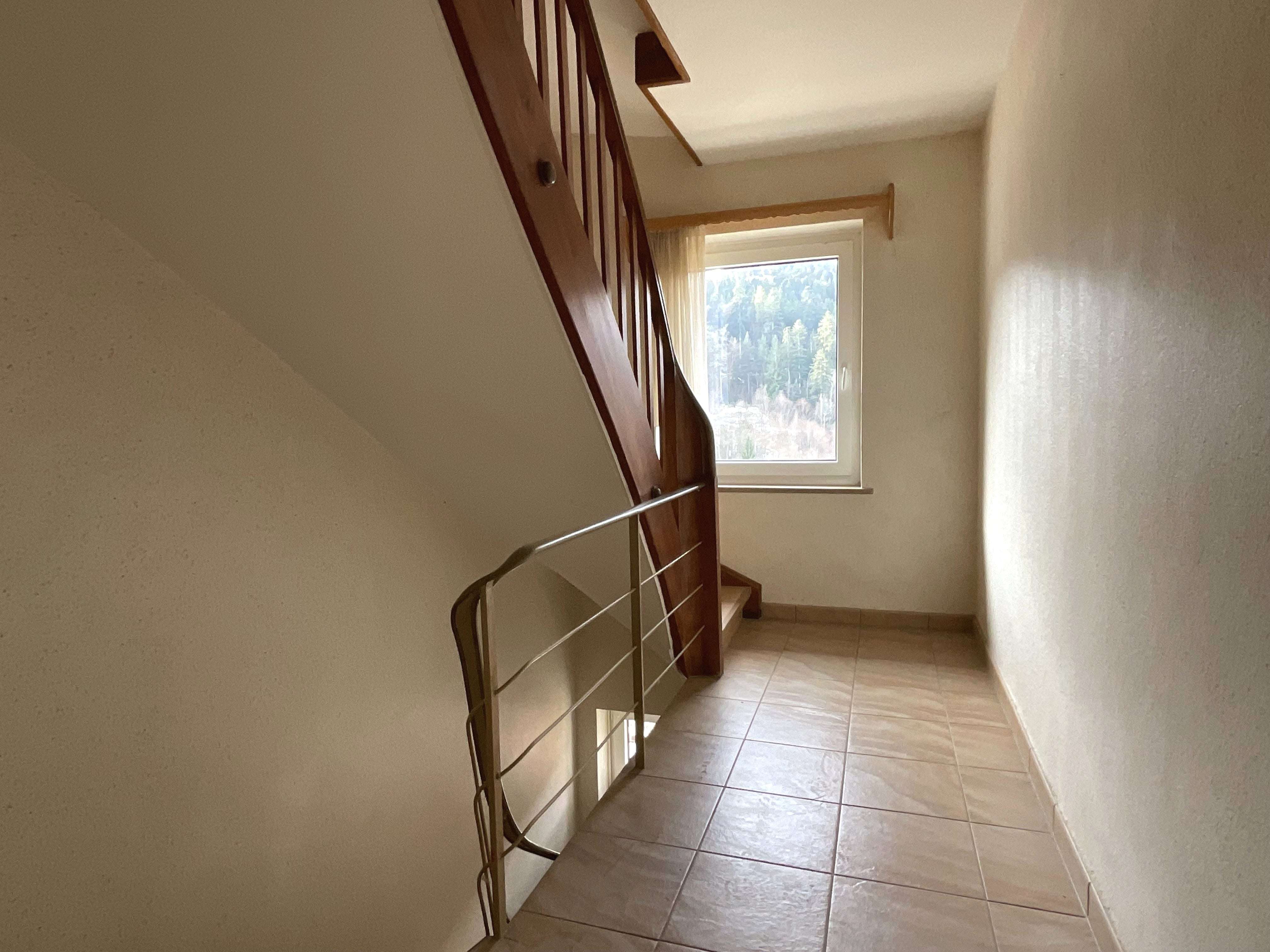 Immobilie in Triberg im Schwarzwald - Raum für Ideen und neue Perspektiven – Sanierungsbedürftiges Einfamilienhaus in Triberg! - Bild 5