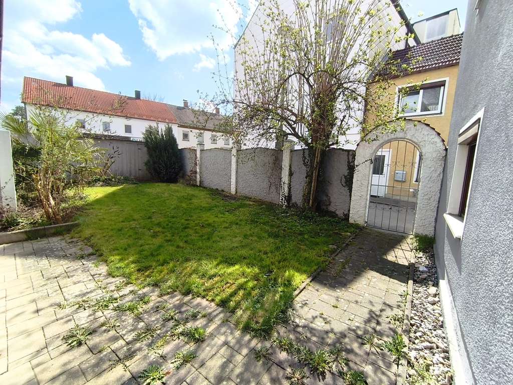 Immobilie in Altötting - Gepflegtes Reiheneckhaus mit Potenzial im Herzen von Altötting - Bild 3