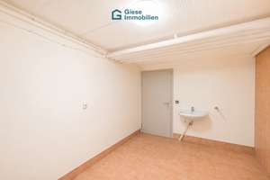 Elegantes Einfamilienhaus mit Wohlfühlcharakter – Die vollständige Adresse der Immobilie erhältst du vom Anbieter., 70437 Rot, Stuttgart – Vorschaubild 38