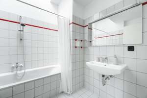 Einzigartige 2-Zimmer Wohnung super zentral - voll möbliert – Otawistraße 3, 13351 Wedding, Berlin – Vorschaubild 15
