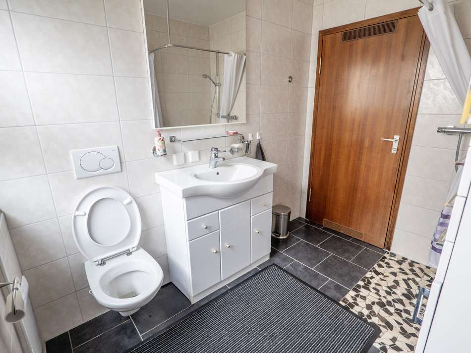 Badezimmer EG