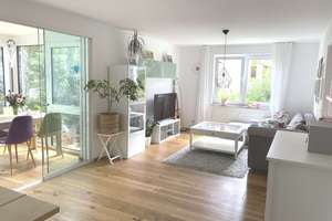 Helle 2,5 Zimmerwohnung mit Wintergarten und eigenem Garten (ca. 200 qm) – Die vollständige Adresse der Immobilie erhältst du vom Anbieter., 70329 Obertürkheim (Ortsteil), Stuttgart – Vorschaubild 2