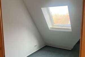 Altbaucharme auf zwei Etagen: 5-Zimmer-Maisonette im Fachwerk-Altbau mit Designküche und 2 Loggias – Die vollständige Adresse der Immobilie erhältst du vom Anbieter., 90461 Guntherstraße, Nürnberg – Vorschaubild 39