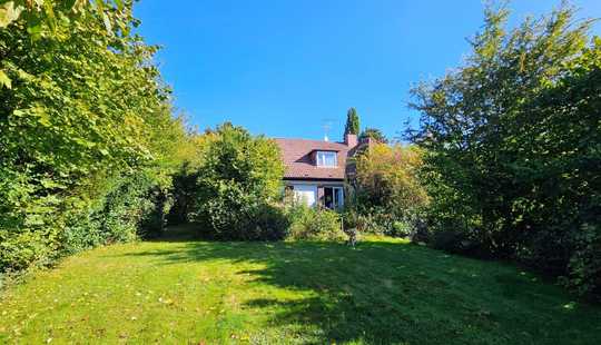 Bild von Walmdachbungalow freistehendes EFH in Kelkheim - Fischbach