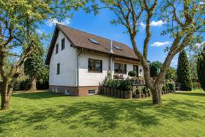 Modernes Einfamilienhaus (Massivbau) mit PV-Anlage auf großem Grundstück – Die vollständige Adresse der Immobilie erhältst du vom Anbieter., 12623 Mahlsdorf, Berlin – Vorschaubild 3