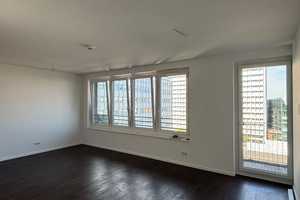 Helle 2-Zimmer-Wohnung mit Balkon in Berlin-Mitte – Alex-Wedding-Straße 7, 10178 Berlin – Vorschaubild 4