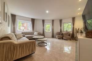 Einfach nur einziehen und wohlfühlen! Top sanierte 5- Zimmerwohnung mit großer Garage in GE-Erle!