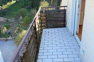 Renovierungsbedürftige 3-Zi.-DG-Whg. mit Balkon * Garage + Stpl. * Gartenanteil * Top Wohnlage * – Die vollständige Adresse der Immobilie erhältst du vom Anbieter., 70327 Wangen, Stuttgart – Vorschaubild 8