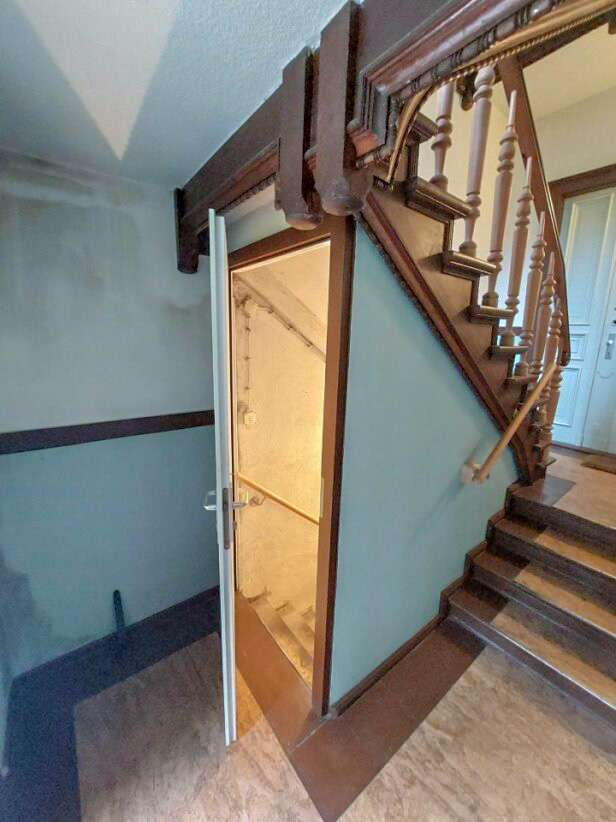 Schöne Dachgeschoss-Altbauwohnung – modernisierungsbedürftig mit außergewöhnlichem Potenzial!, Berlin – Bild 4