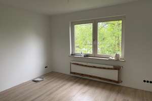Platz zum Entfalten: Doppelhaushälfte in Bonn-Niederholtorf – Die vollständige Adresse der Immobilie erhältst du vom Anbieter., 53229 Holzlar, Bonn – Vorschaubild 2