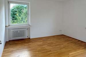 Helle 2-Zimmerwohnung mit Süd-Balkon und Blick ins Grüne – 40468 Unterrath, Düsseldorf – Vorschaubild 4