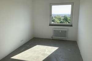 Ganz oben mit neuem Bad! – Karwendelstr. 9, 90471 Langwasser Nordwest, Nürnberg – Vorschaubild 9