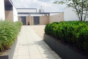 Mehr City geht nicht – mehr Ruhe auch nicht. Außergewöhnliche Penthousewohnung mit Patio