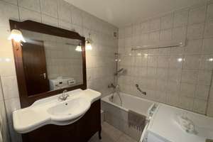 Terrasse und Stellplatz: 2-Zimmer-Wohnung in Pforzheimer Innenstadt – Badstraße 7A, 75172 Weststadt, Pforzheim – Vorschaubild 5