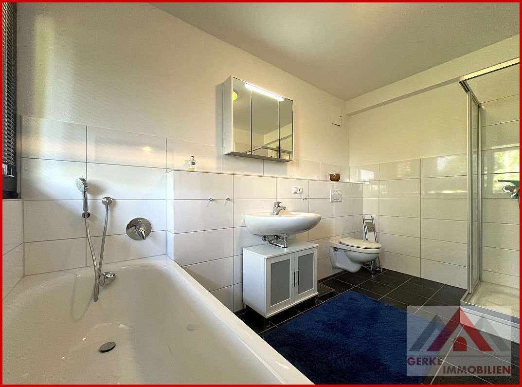 Immobilie in Vöhl - Stilvolles Wohnen auf dem Land – modern, ruhig, außergewöhnlich - Bild 2