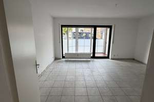 Frisch sanierte 2-Zimmer-Wohnung mit 2 x Loggia