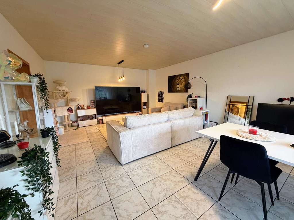 Immobilie in Dormagen - Vermietetes Mehrfamilienhaus mit Entwicklungspotenzial in Dormagen-Zons - Bild 1