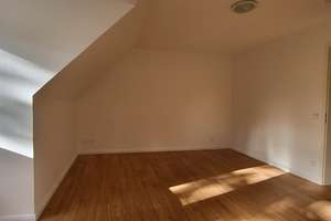 Galerie-Wohnung mit viel Platz im grünen Hamburg-Wellingsbüttel – Pfeilshofer Weg 29, 22391 Wellingsbüttel, Hamburg – Vorschaubild 17