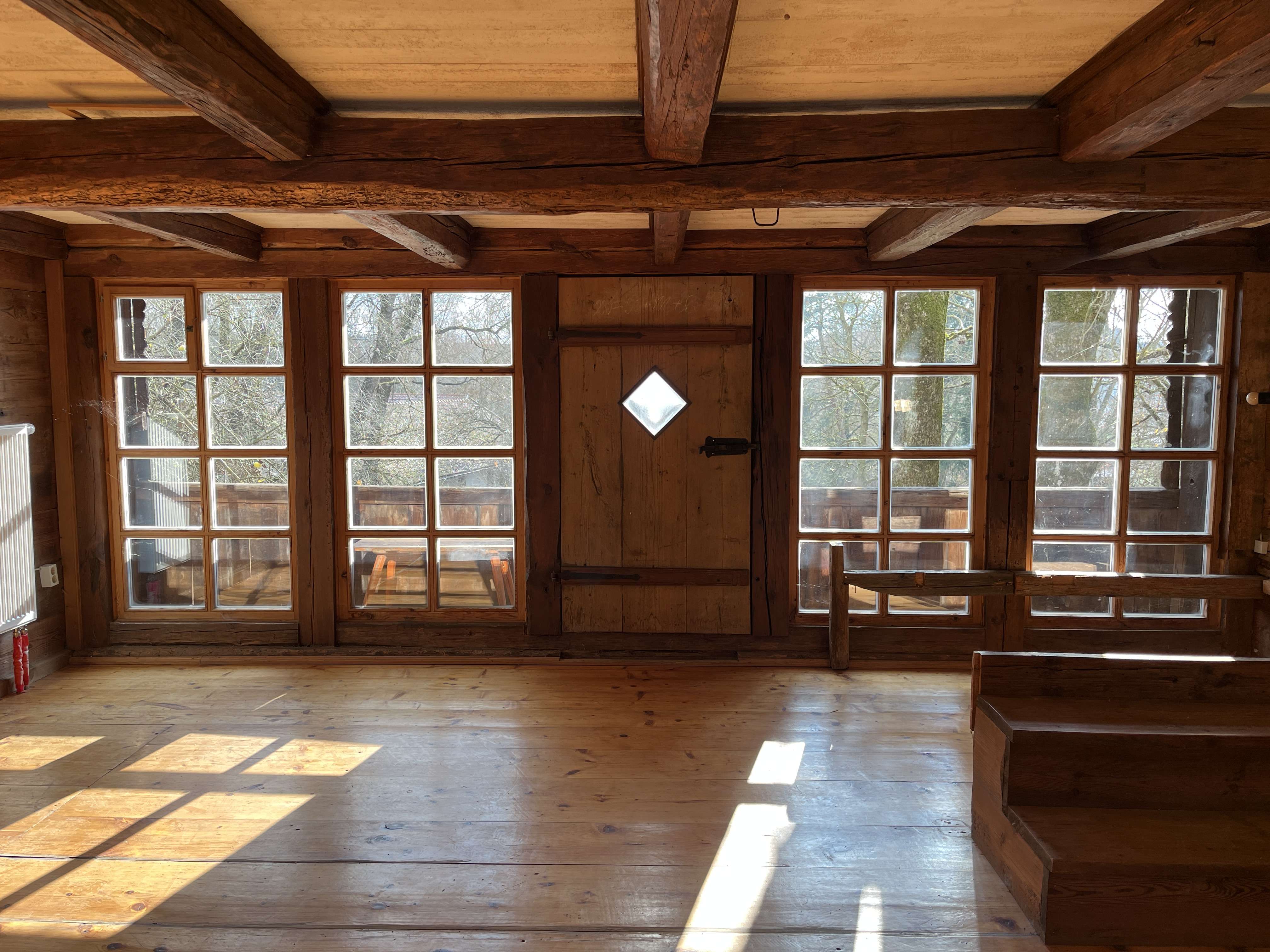 Immobilie in Gangkofen - Historischer Vierseithof mit großem Garten, altem Baumbestand und kultureller Geschichte - Bild 3